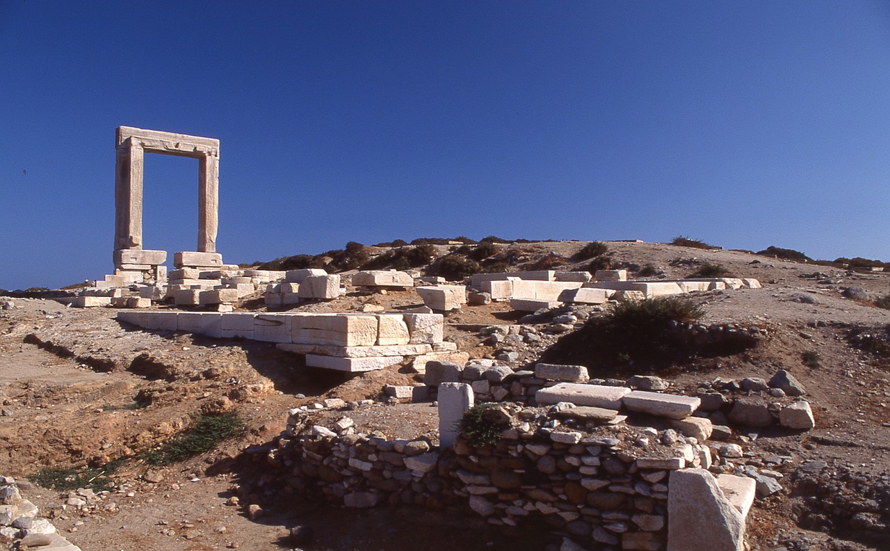 naxos isola greca portara