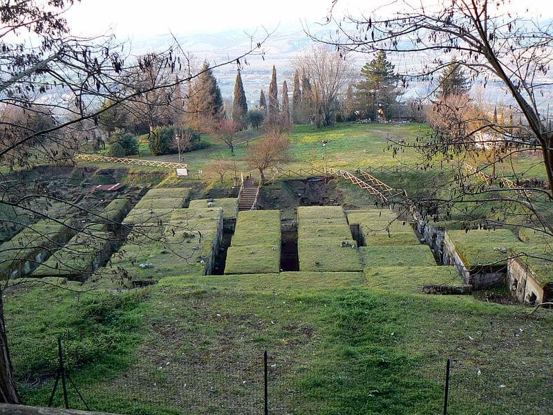 necropoli crocifisso del tufo 3