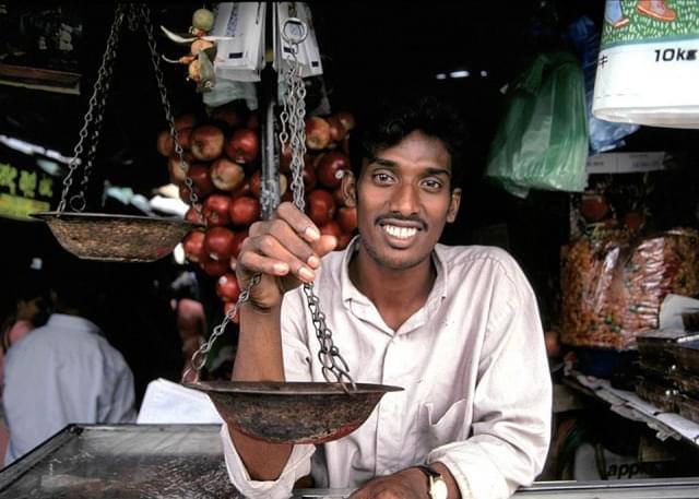 negoziante venditore street food sri lanka