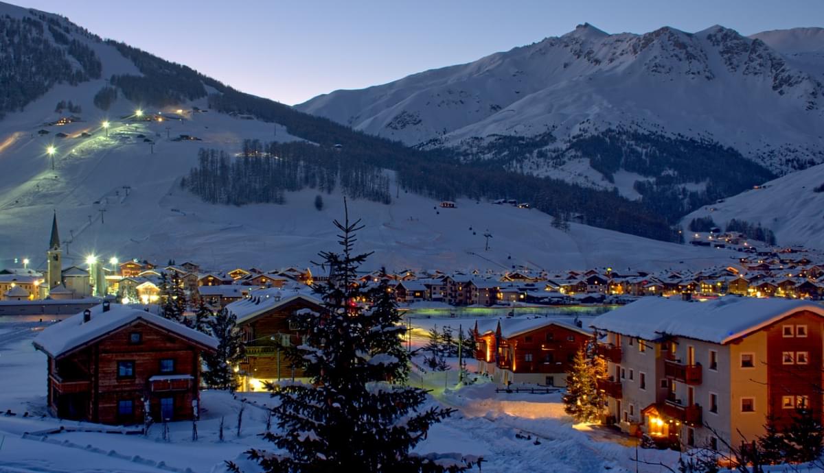 neve montagna livigno sci freddo