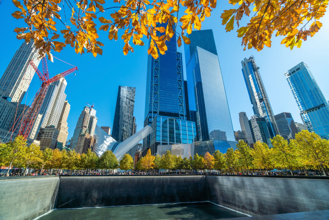 new york city october 25 2019 9 11 memorial world trade center ground zero downtown manhattan nyc usa