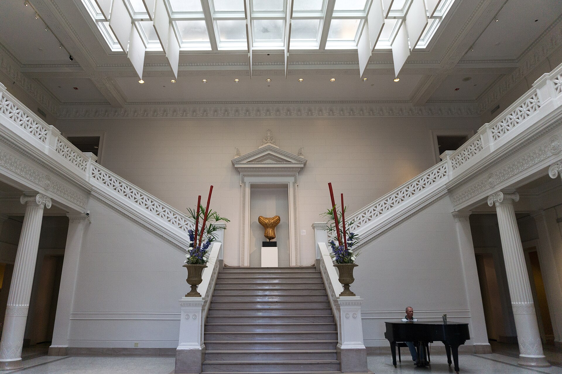 neworleansmuseumofart interior