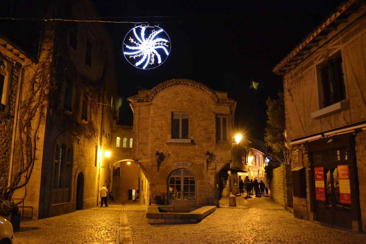 notte natale strada medievale