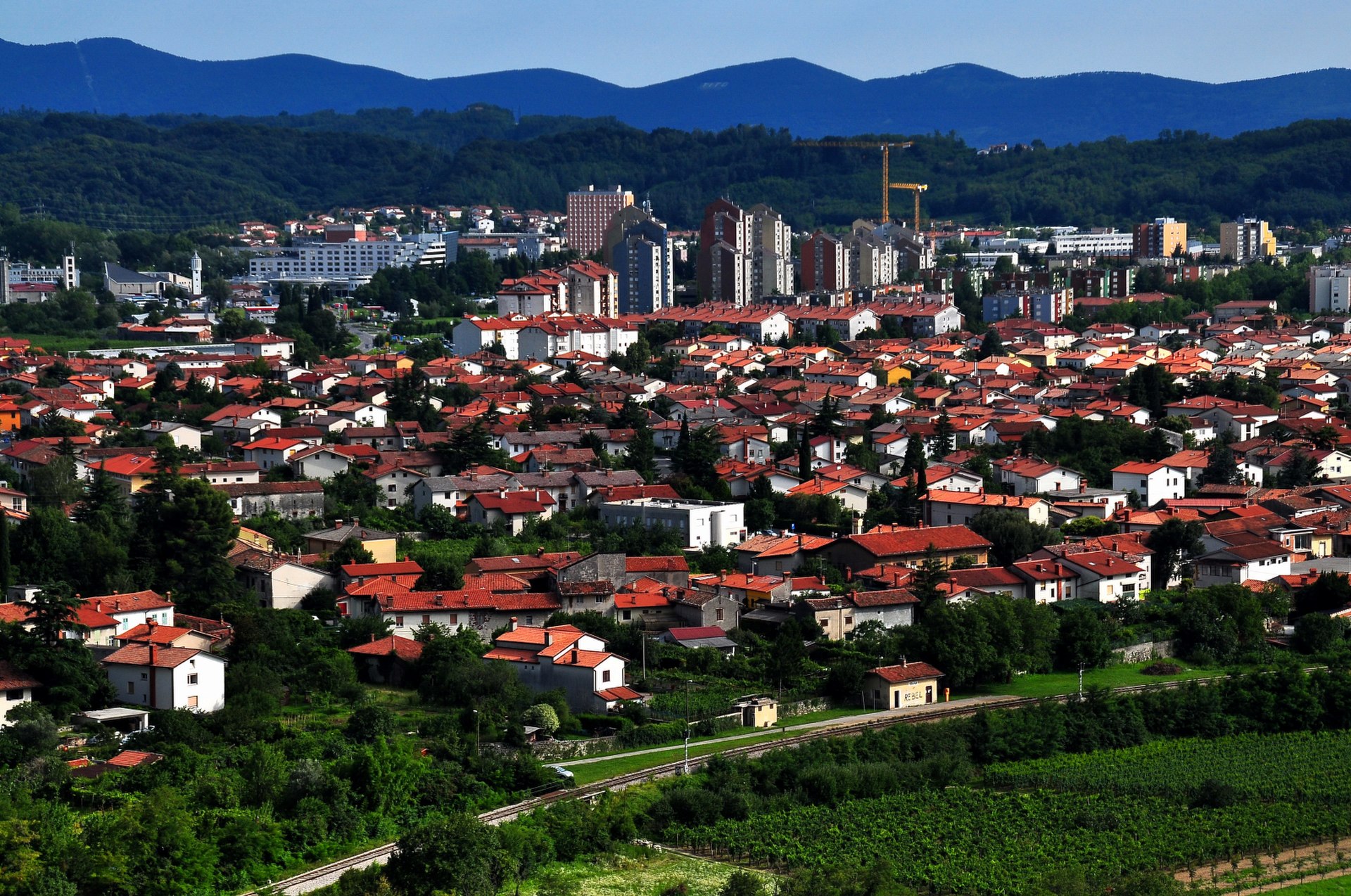 nova gorica 0720069 1600x1062 77