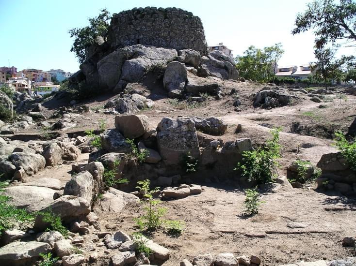 nuoro scavi nuraghe tanca manna