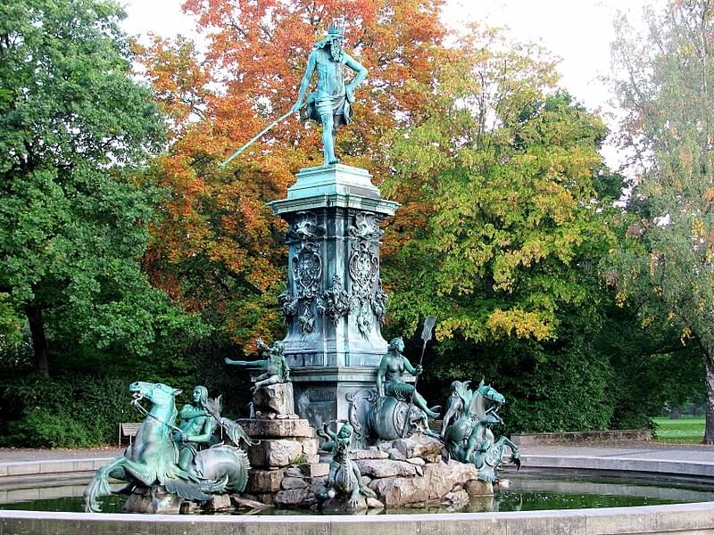 nurnberg stadtpark neptunbrunnen 1
