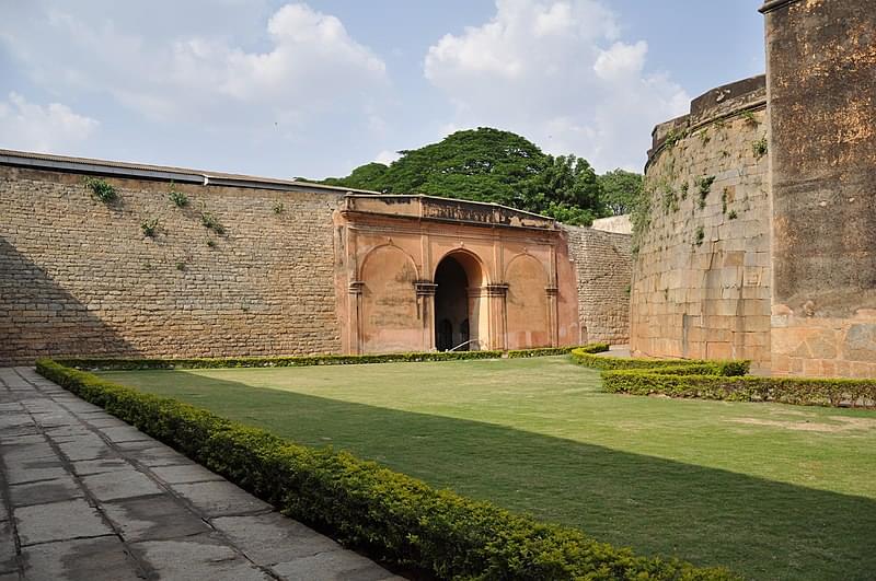 old bangalore fort inside view