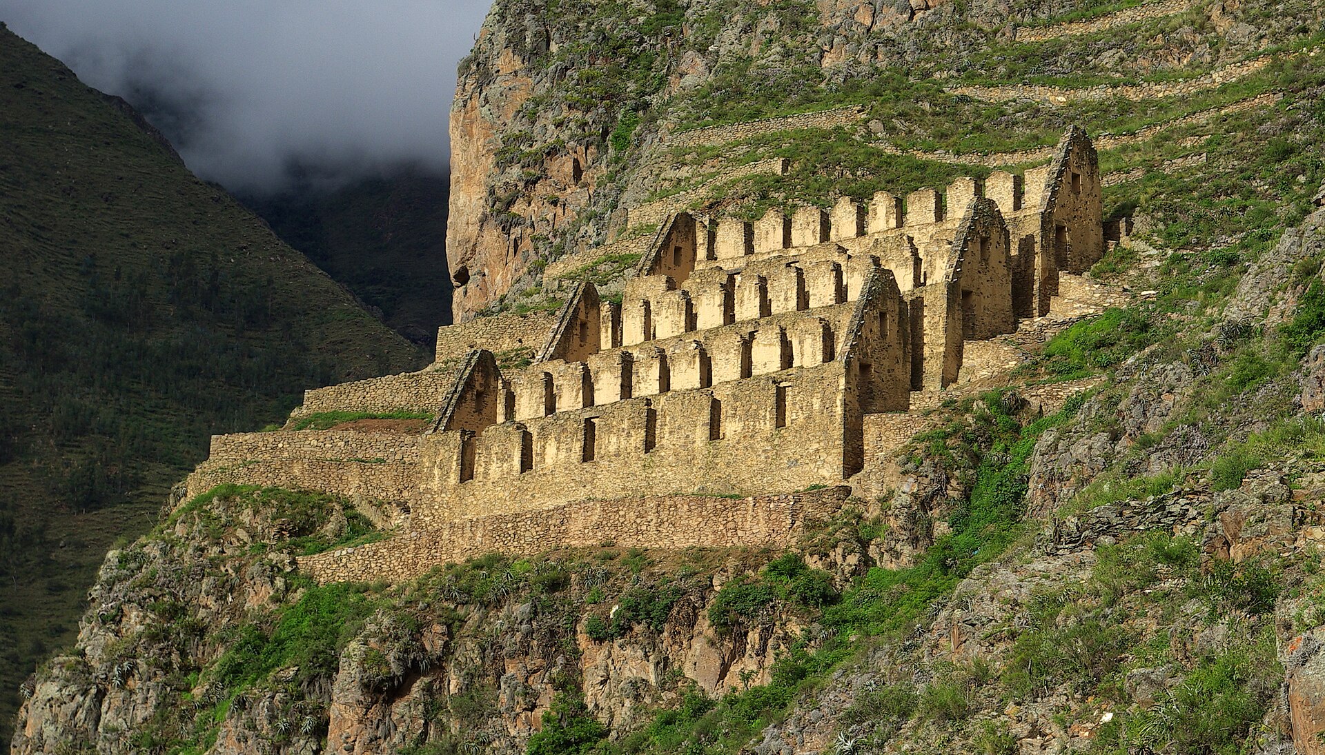 ollantaytambo granaries stevage