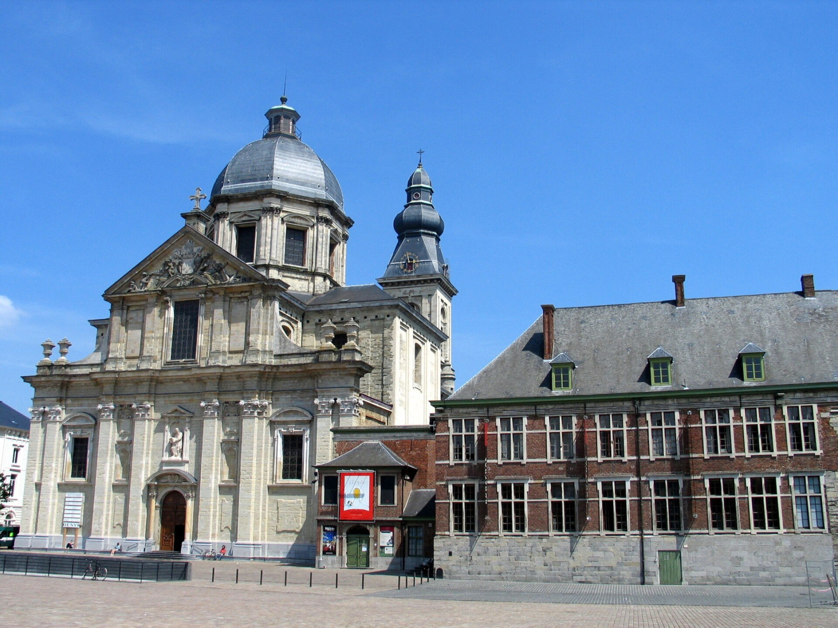 Sint-Pietersabdij Abbazia di San Pietro Gand con monumenti.