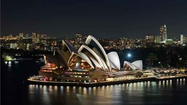 sydney opera house notte porto