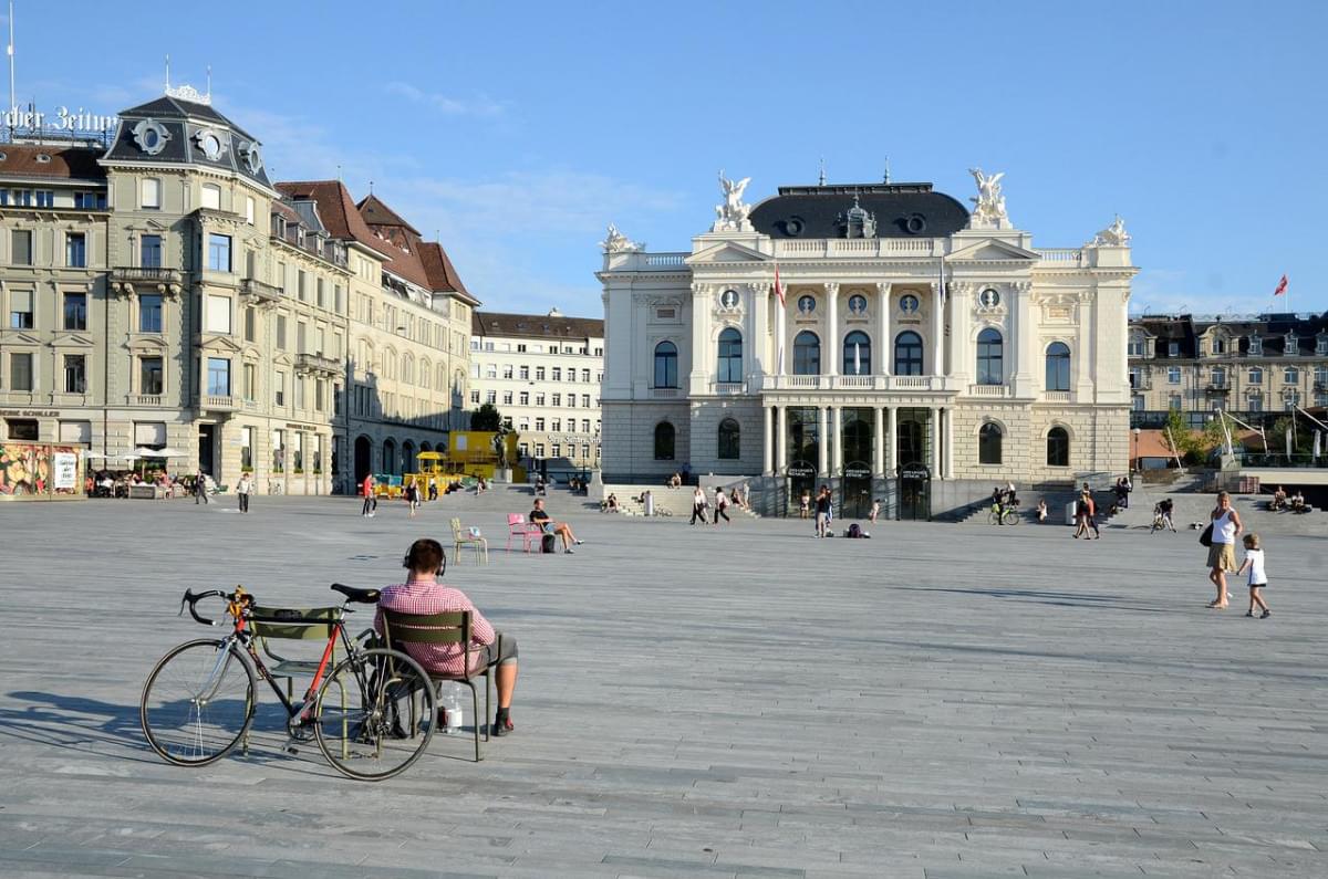 opernhaus di zurigo sechsela utenplatz 2