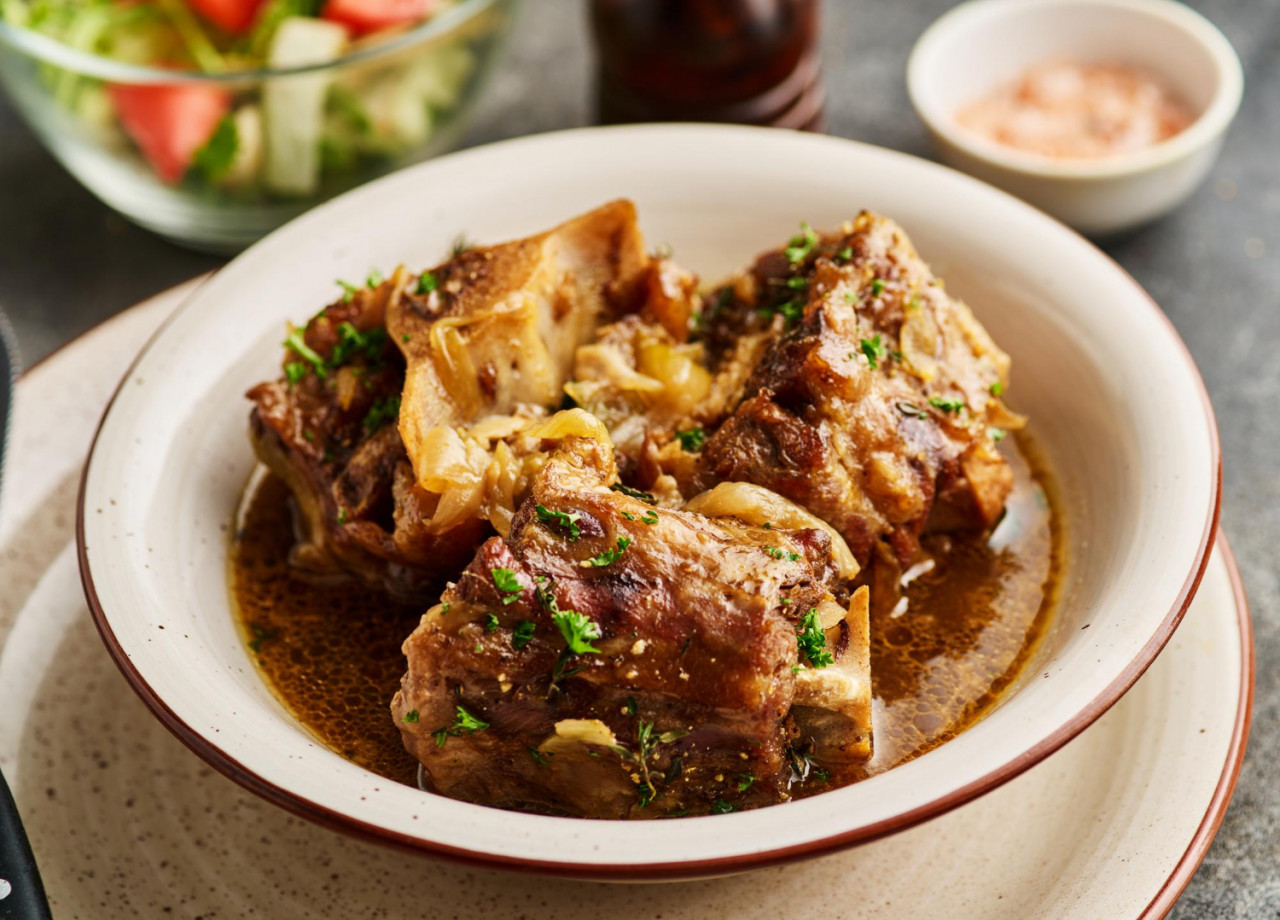 oxtail braised with beer soy sauce