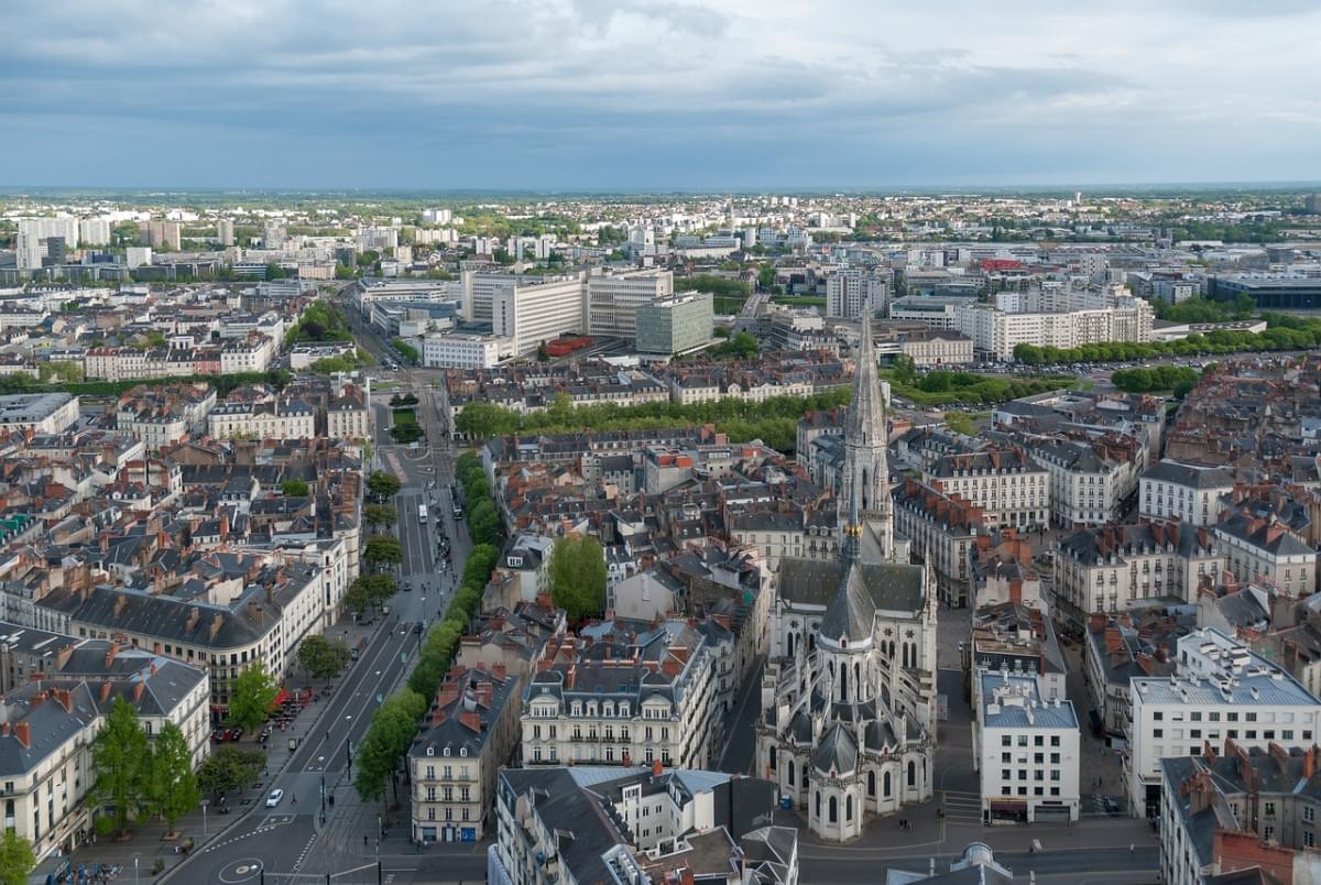 paesaggio citta urbano francia 1