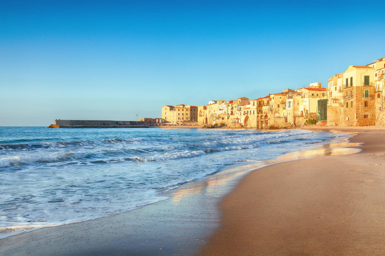 paesaggio urbano cefalu