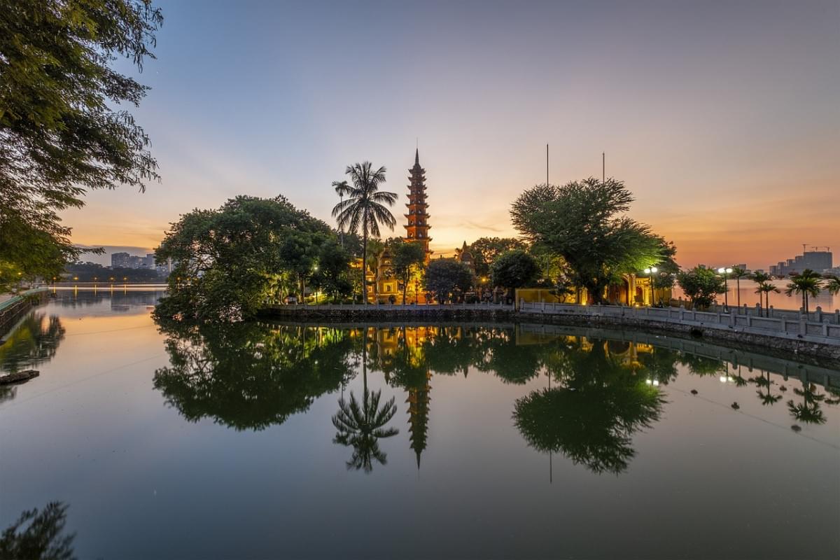 pagoda lago tramonto borgata hanoi 1