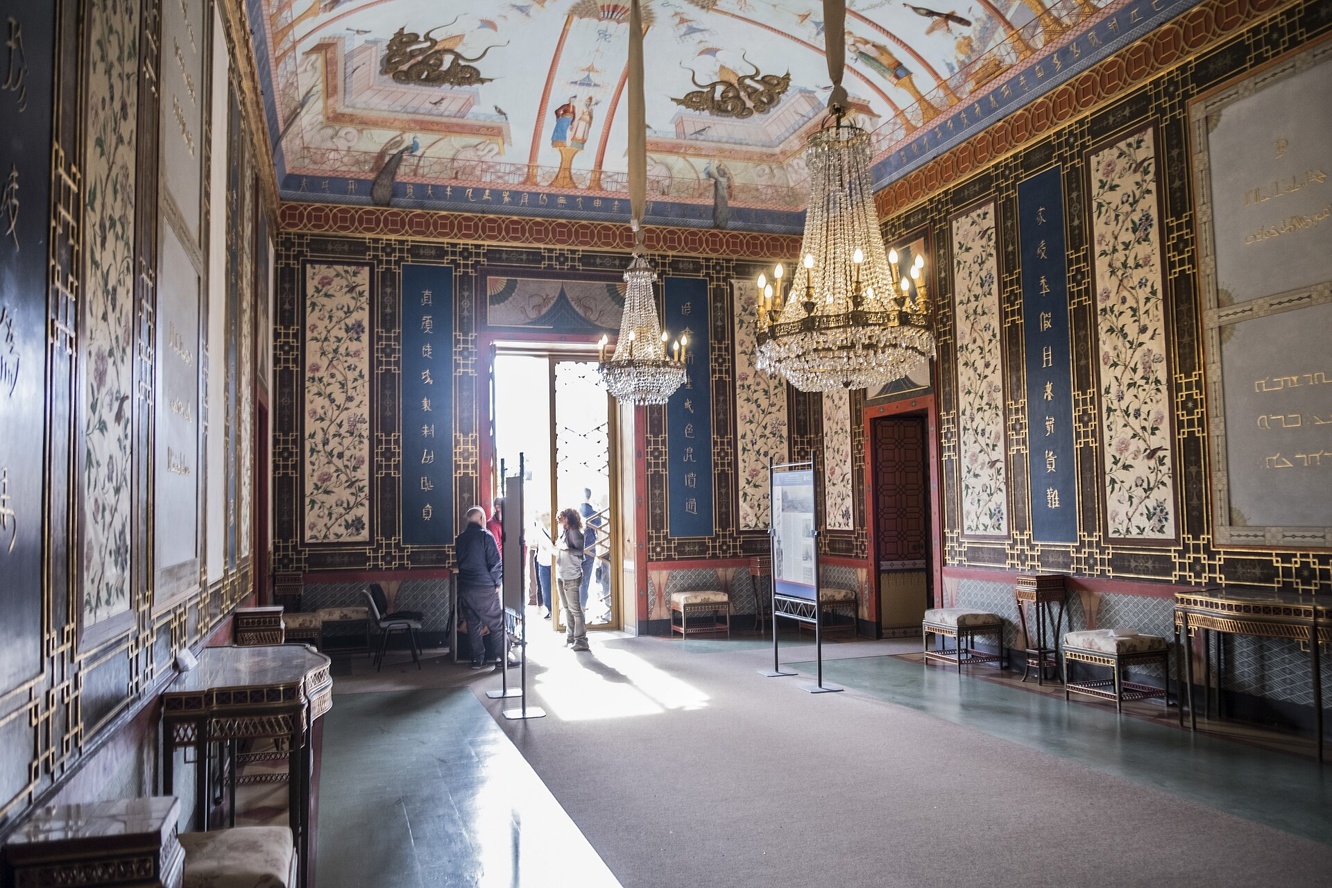 palazzinacinese palermo entranceroom10