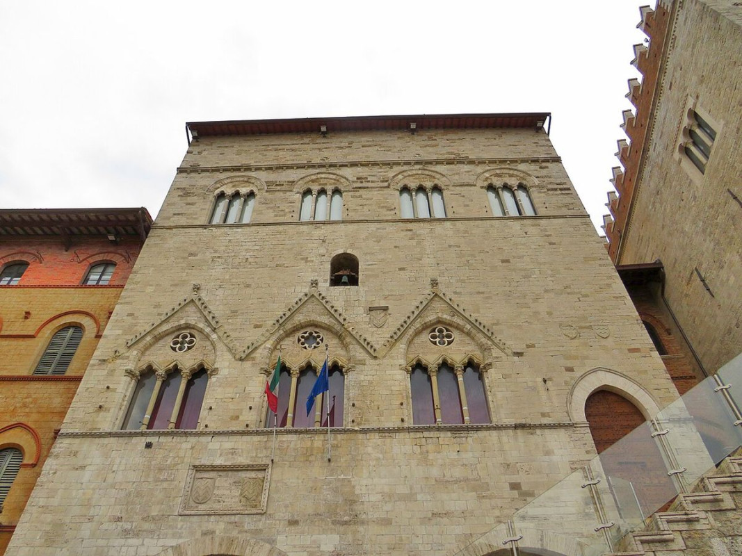 palazzo capitano todi - foto di enric
