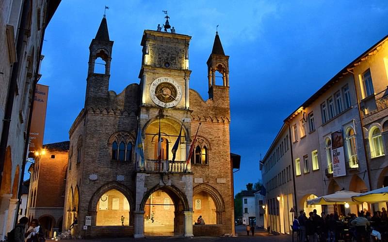 palazzo comunale pordenone