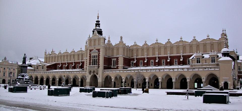 palazzo del tessuto cracovia