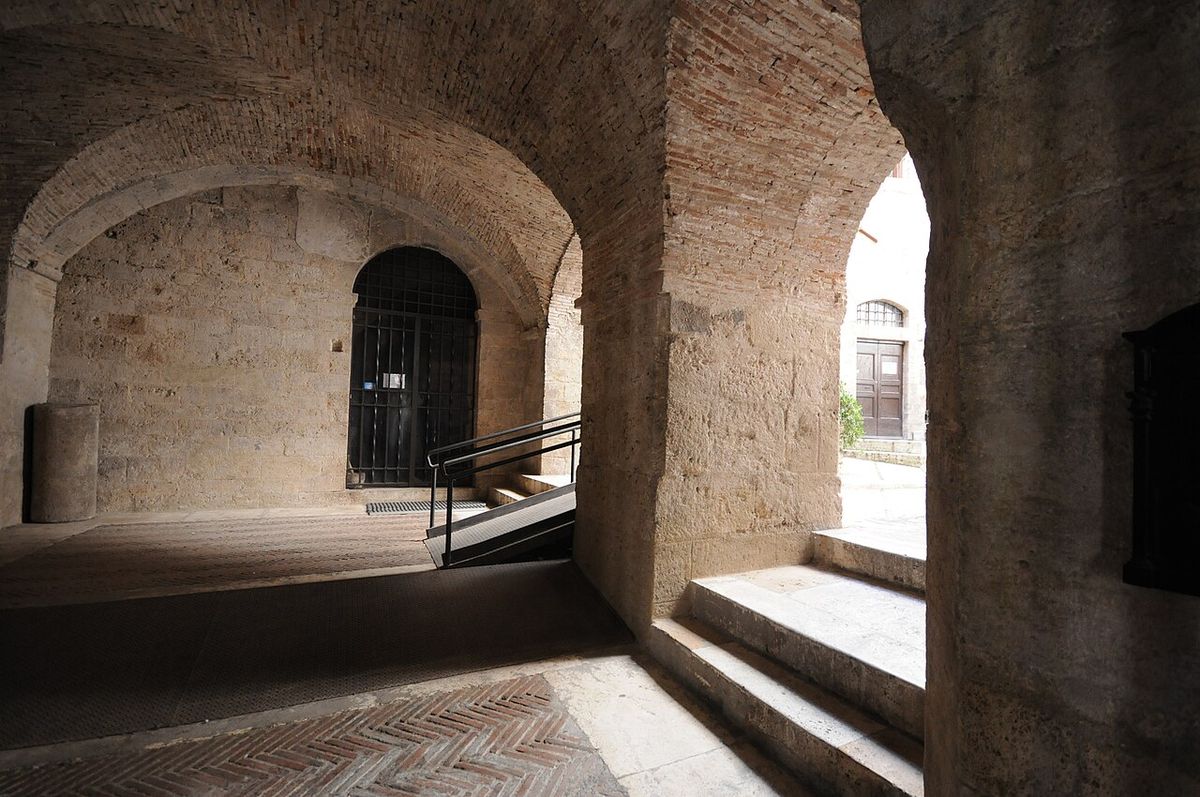 palazzo papale vescovile rieti - foto di lazio futouring