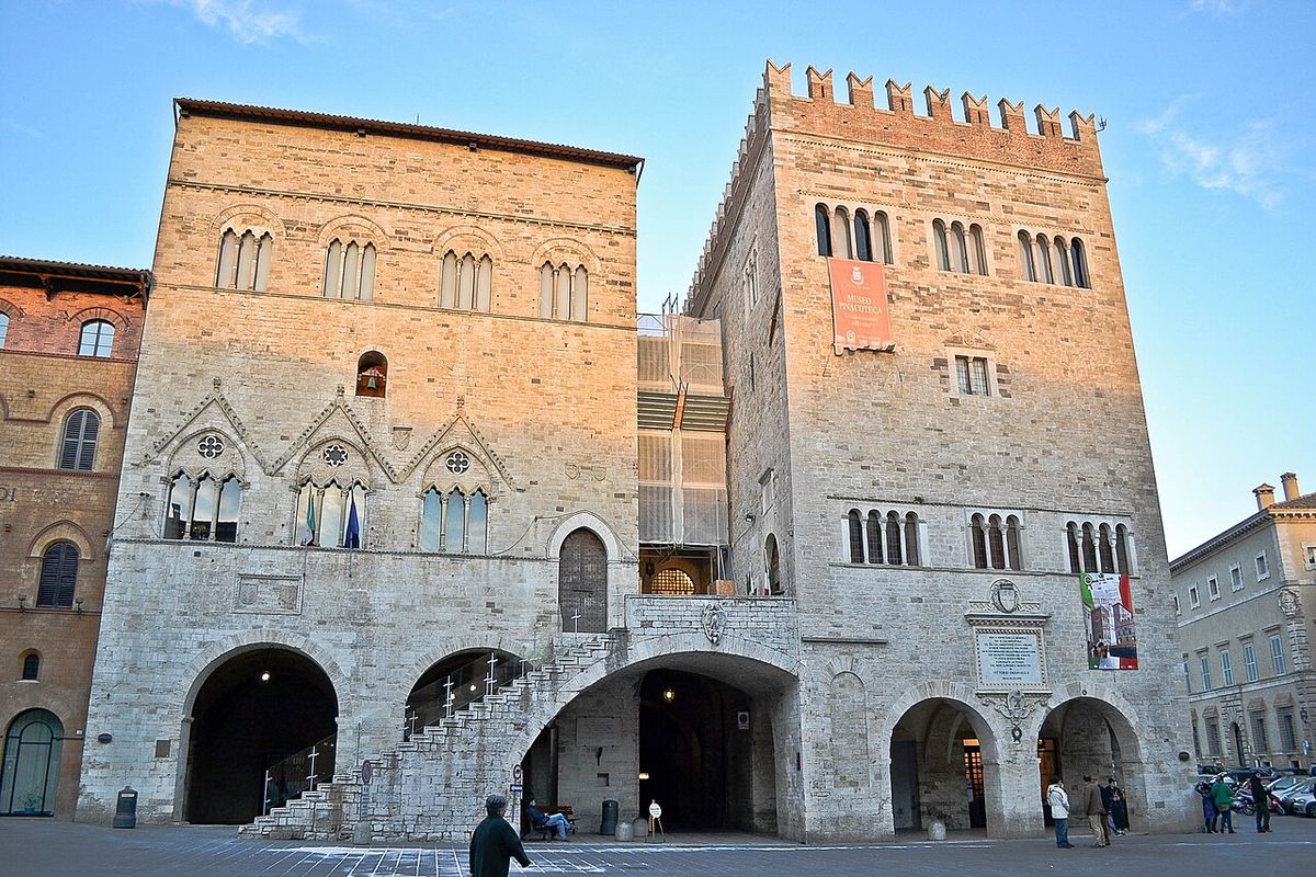 palazzo popolo todi - foto di satyrion