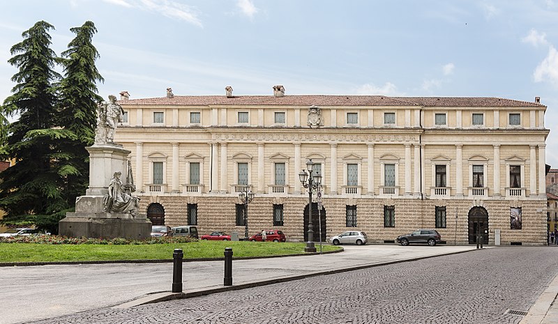 /foto/palazzo vescovile vicenza