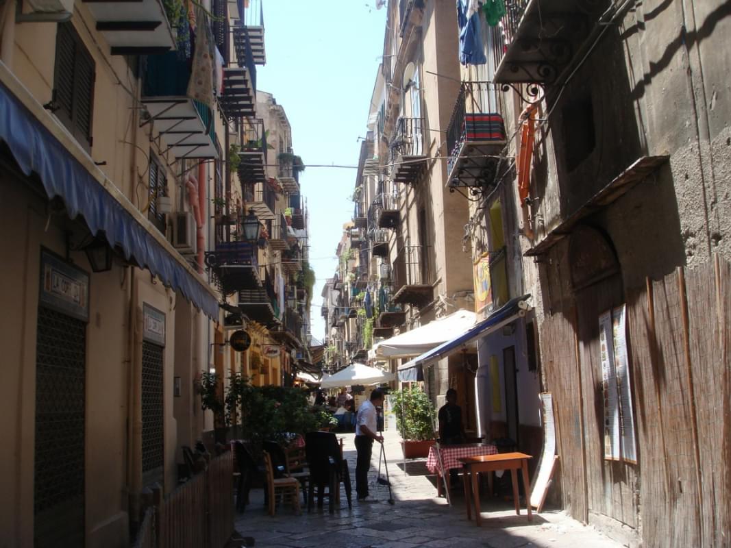 palermo sicilia estate via chiesa