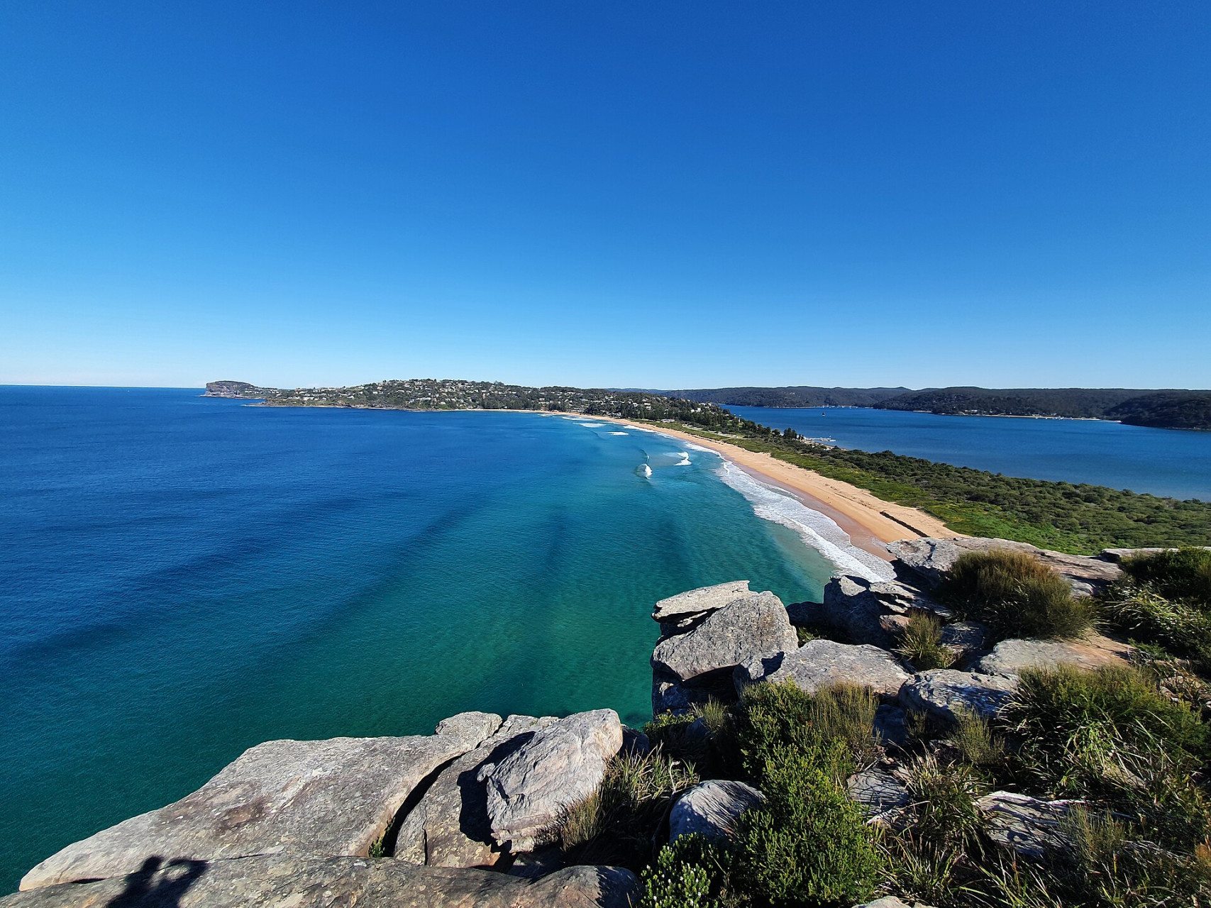 Vista dal faro di Barrenjoey verso Palm Beach e il litorale