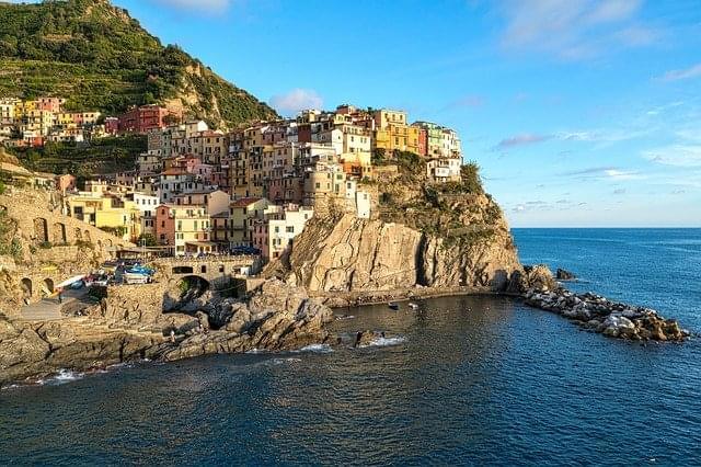 panorama di manarola nelle cinque terre