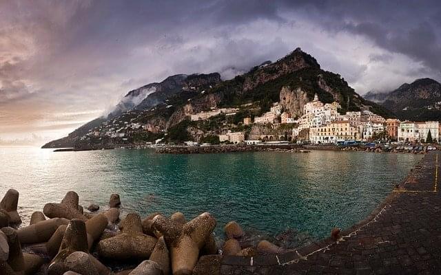 panoramica di amalfi