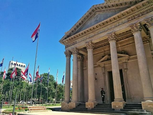 panteon nacional de los heroes paraguay