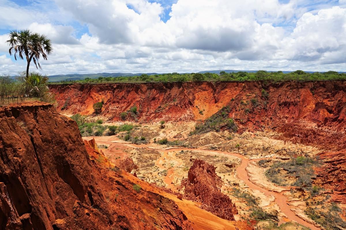 parco madagascar tsingy rouge terra 1