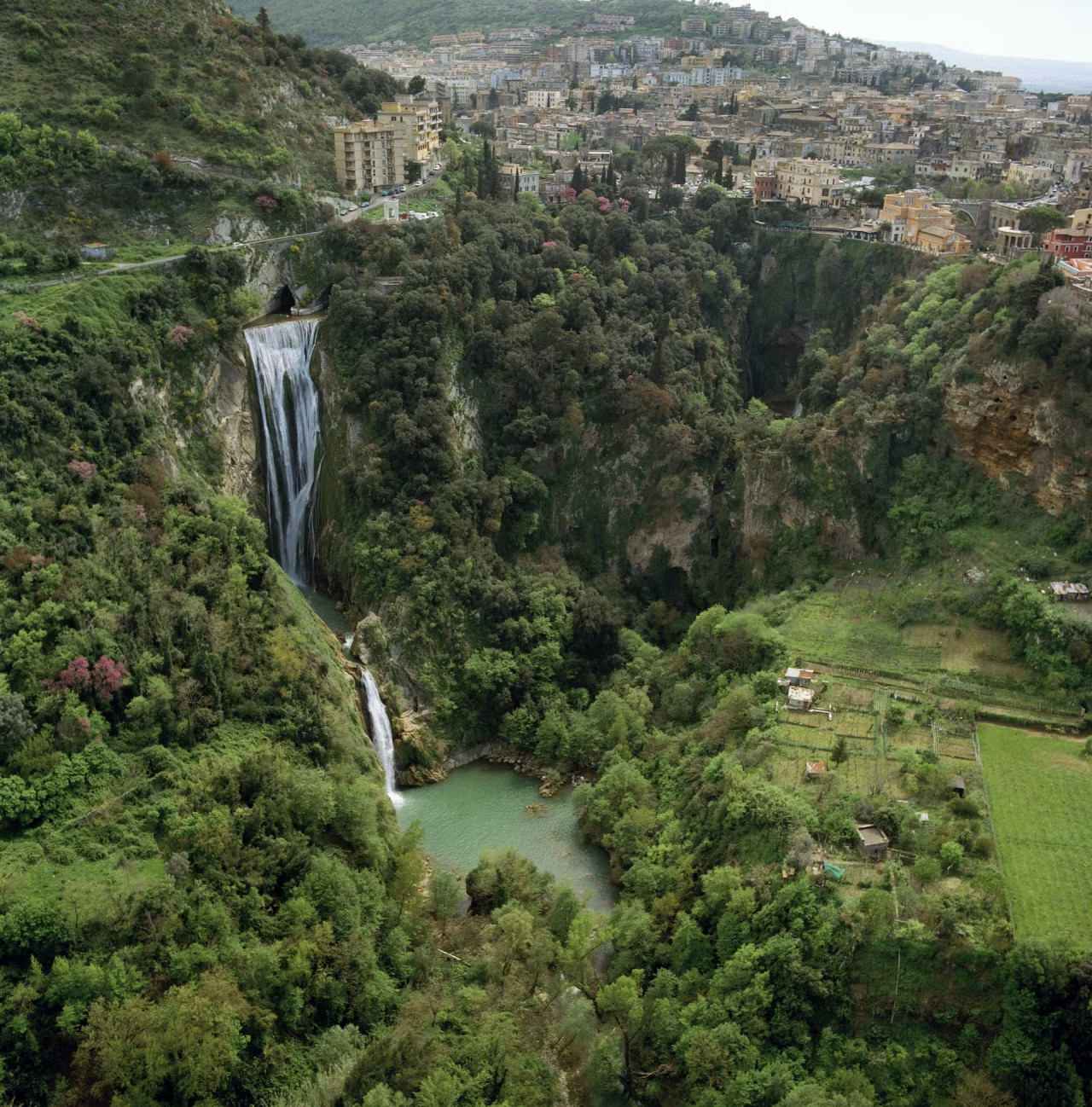 parco villa gregoriana 1