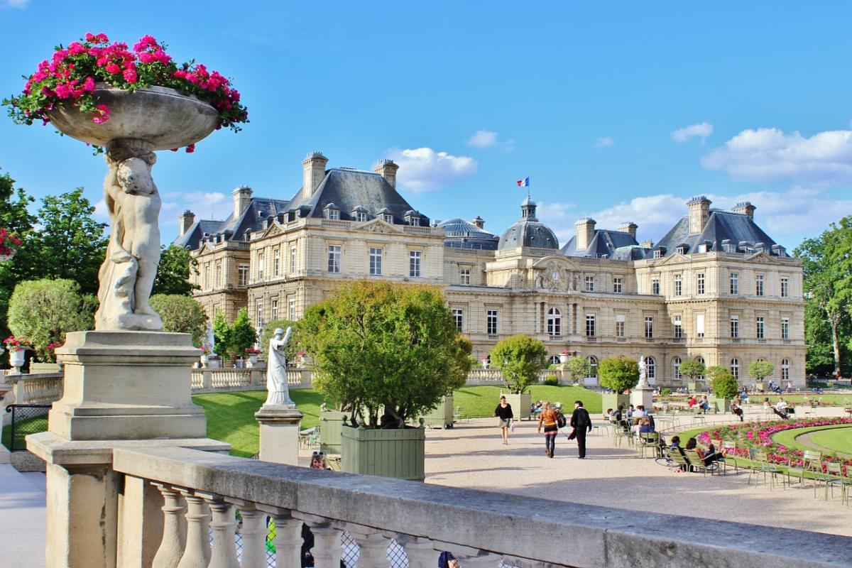 parigi francia punto di riferimento