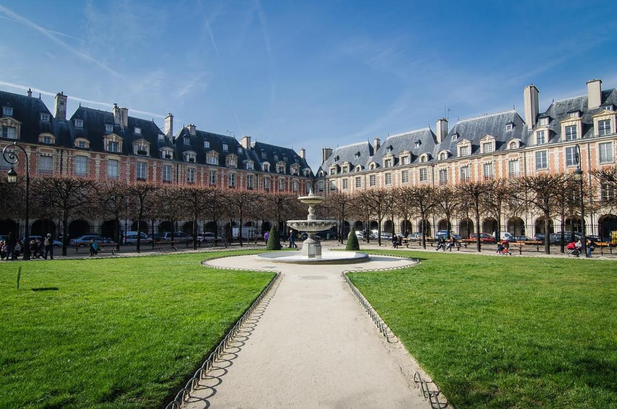 parigi posto place des vosges 1 1