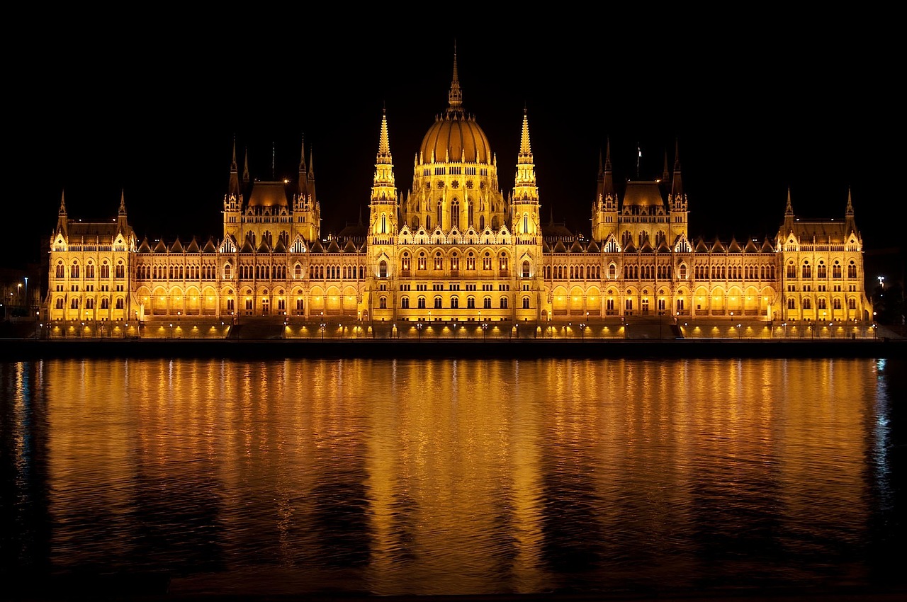parlamento ungherese budapest 1