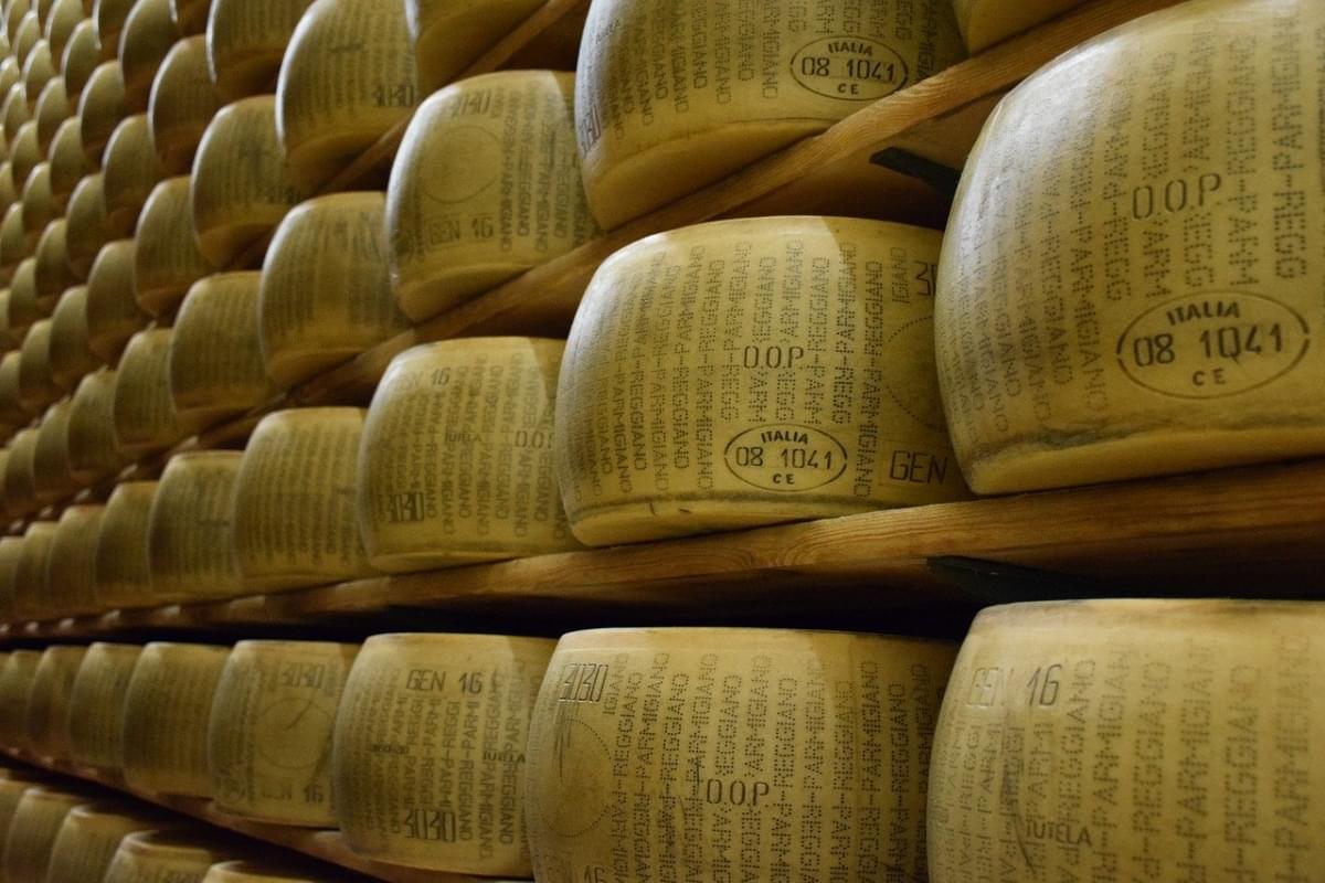 parmigiano reggiano formaggio