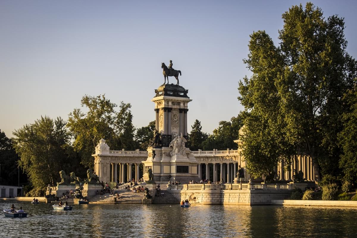 parque del retiro madrid spagna 2