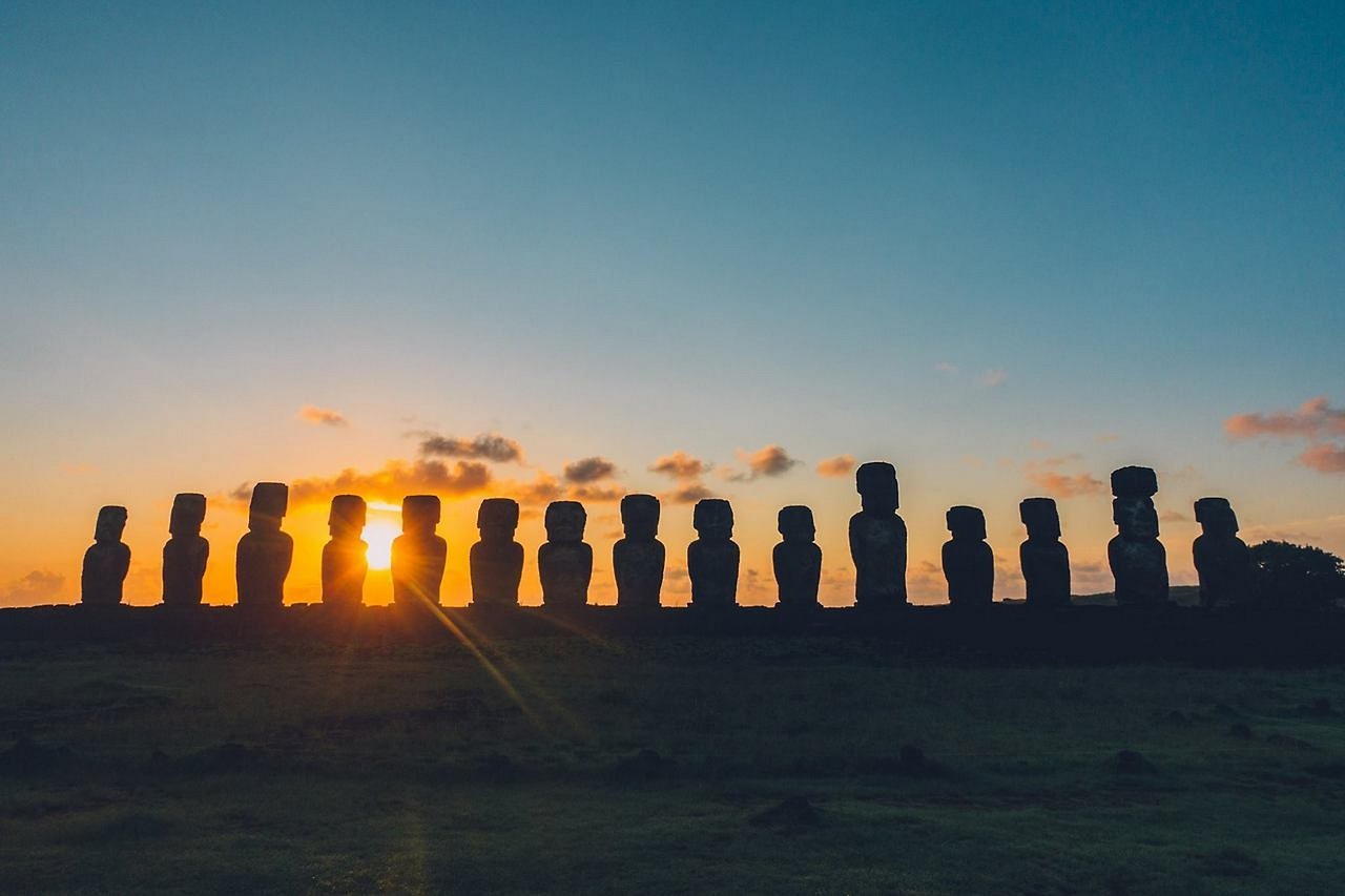 parque nacional rapa nui esculturas