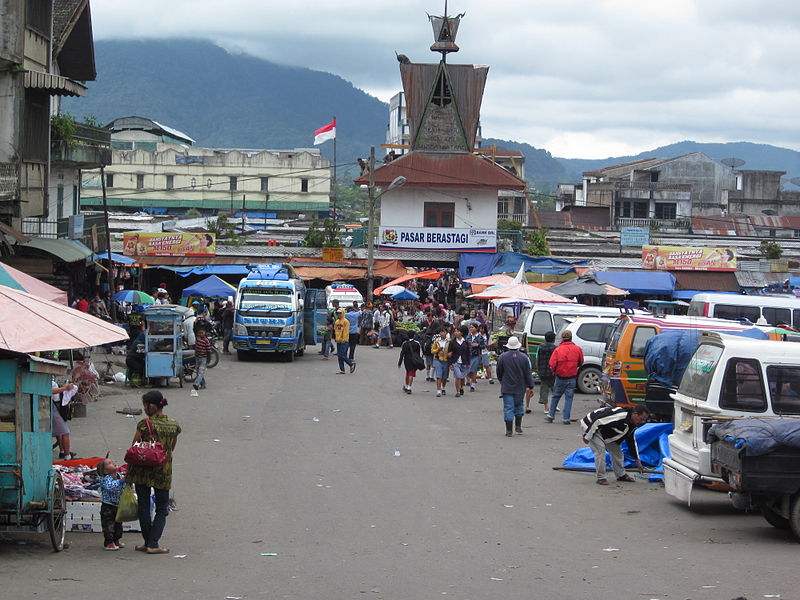 pasar berastagi