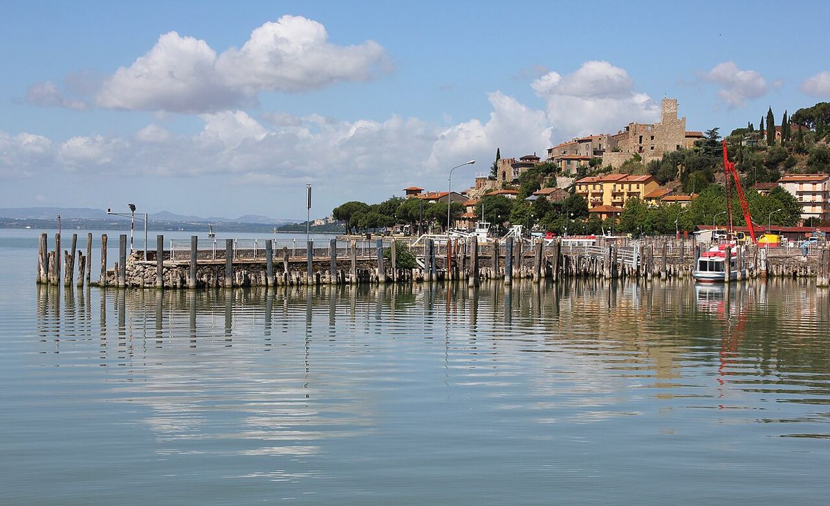 passignano sul trasimeno lago - foto di evelyscher