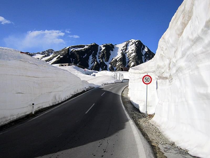 passo del rombo strada asfaltata