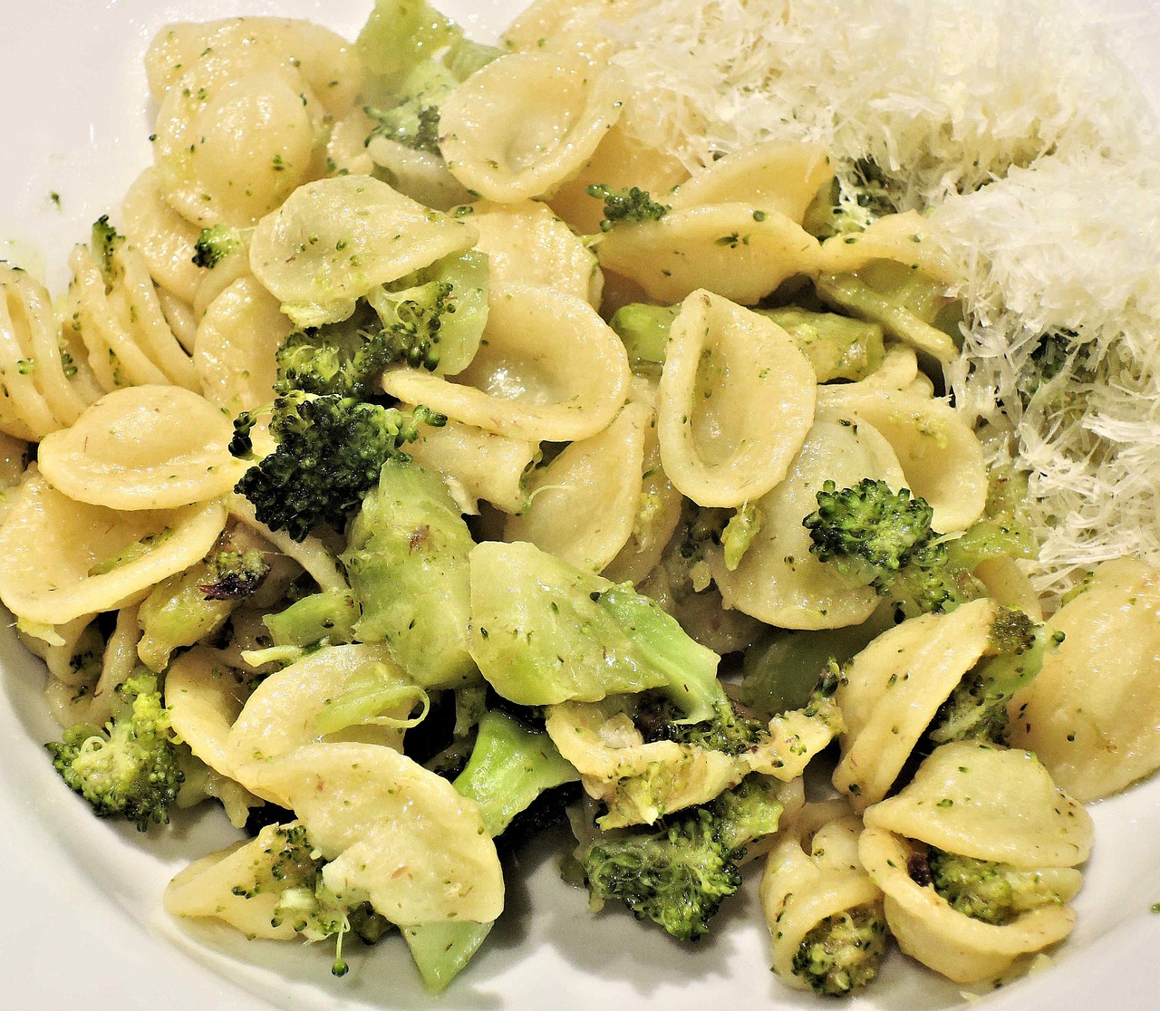 pasta orecchiette broccolo acciughe 2