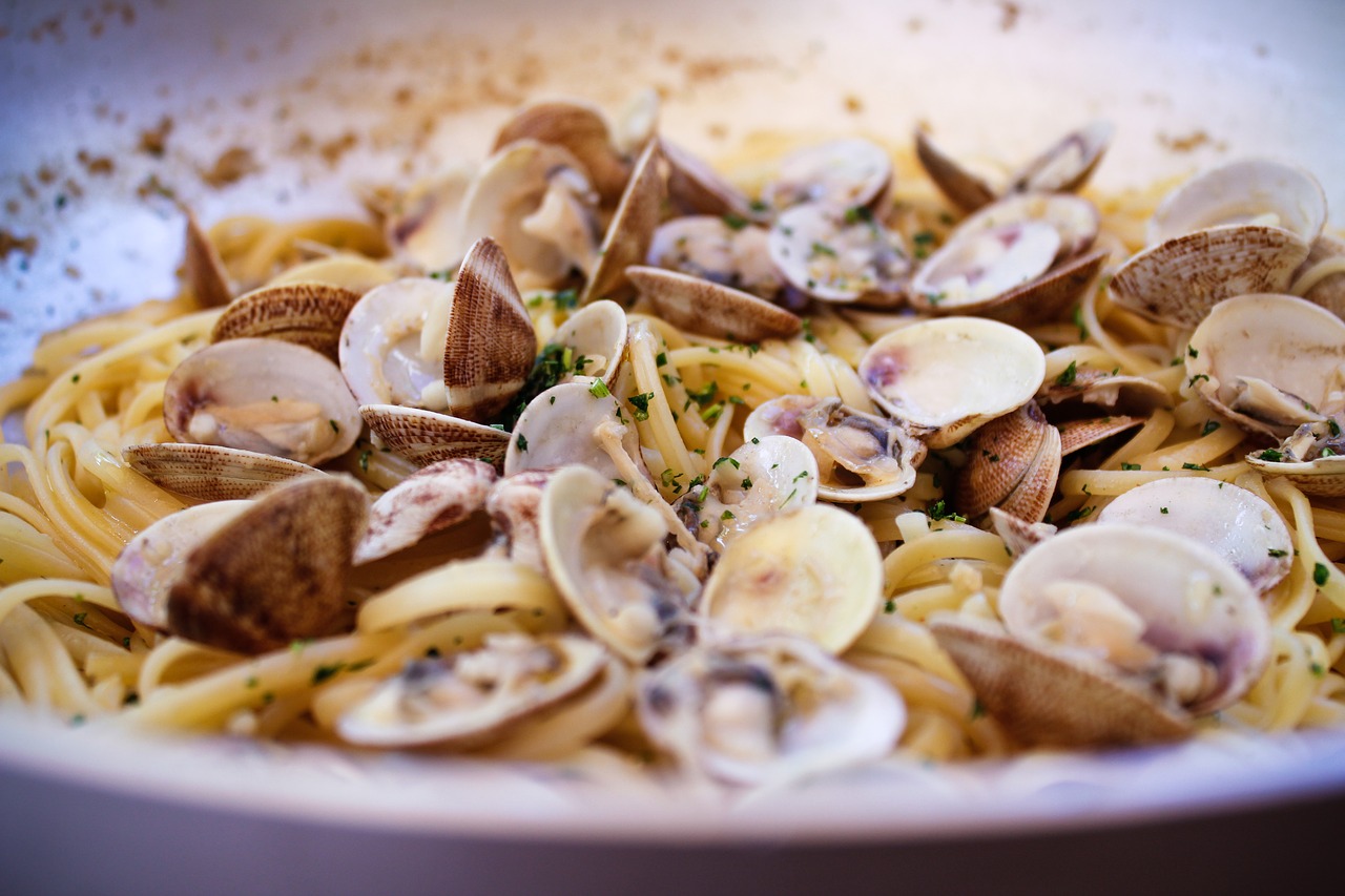 pasta spaghetti vongole street food