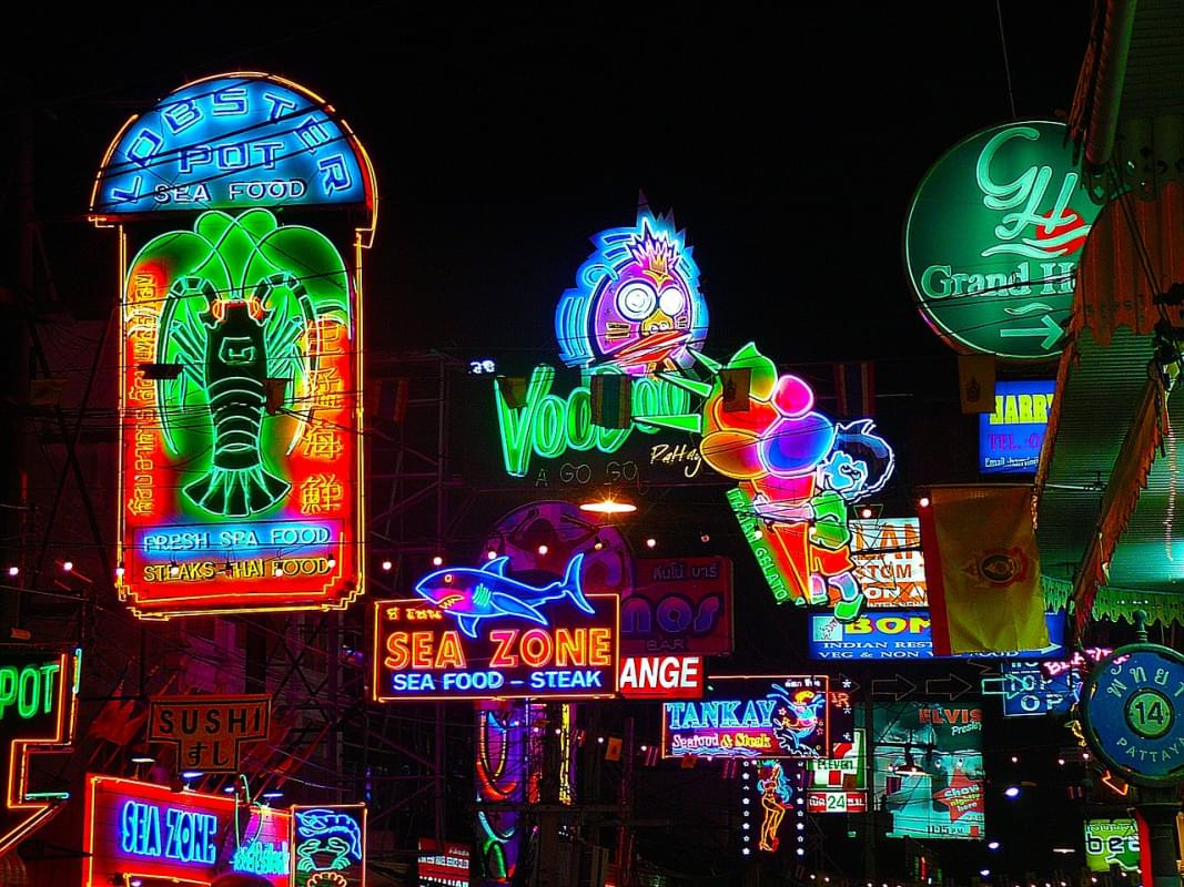 pattaya neon road