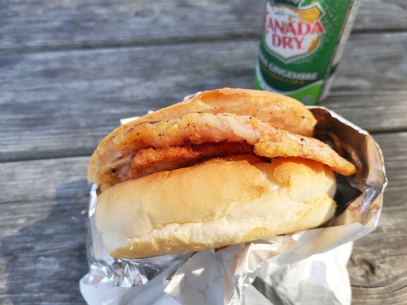 peameal bacon sandwich 1