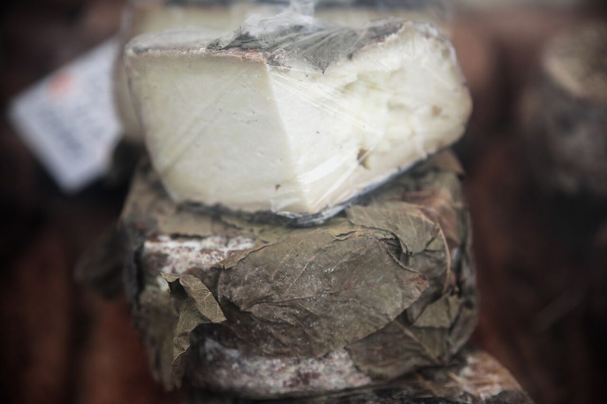 pecorino toscano miele saturnia - foto di valentina ceccatelli