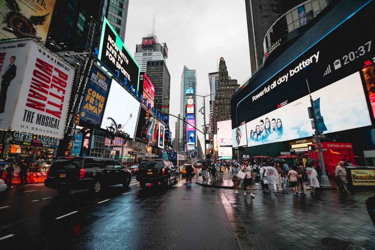 people at times square new york 1