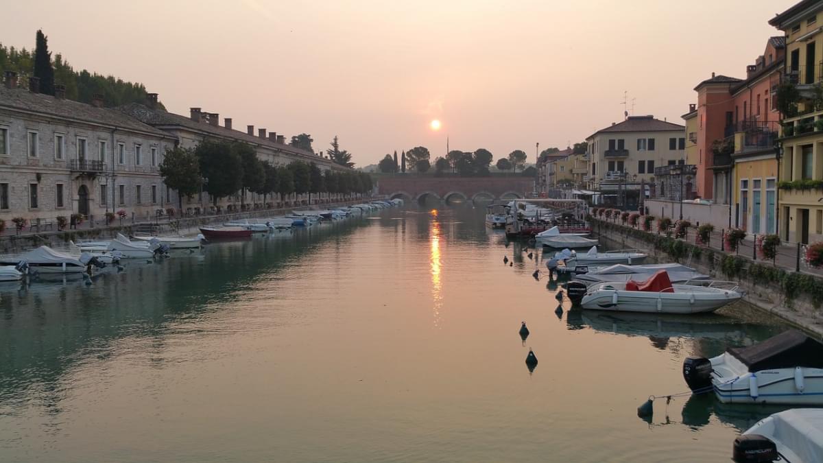 peschiera del garda italia sunrise