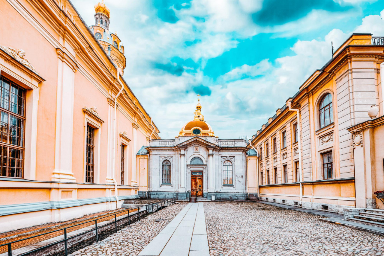 peter paul fortress tomb saint petersburg russia